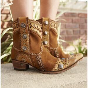 LANE WIND WALKER Brown Leather Western Booties Snip Toe Womens Size 6.5